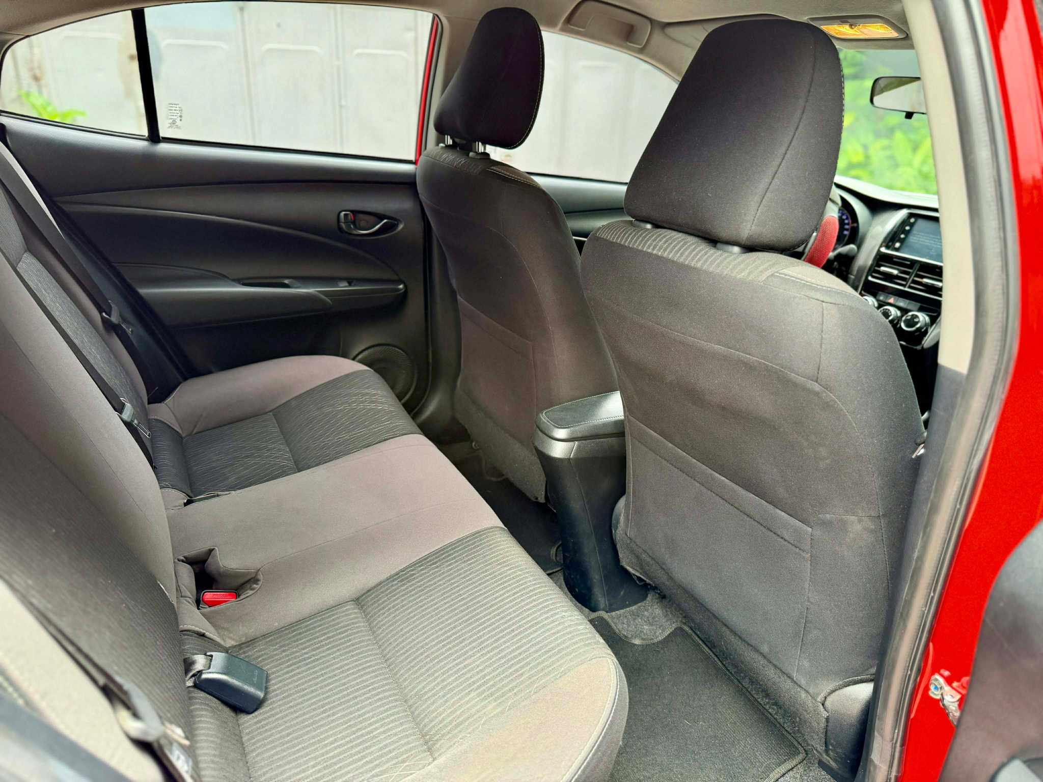 2025 TOYOTA VIOS XLE AT GAS (NJF7292) - Image 2