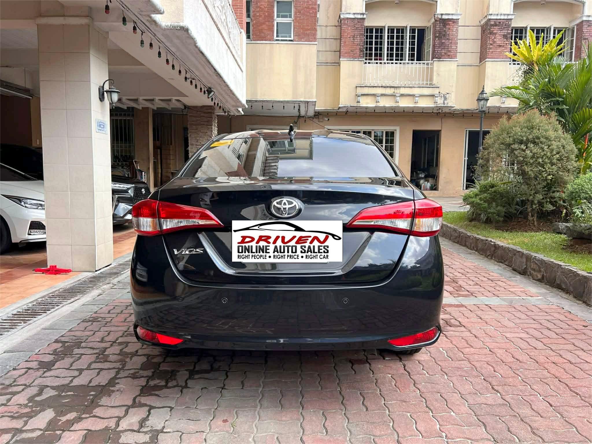 2025 TOYOTA VIOS XLE AT GAS - Image 5