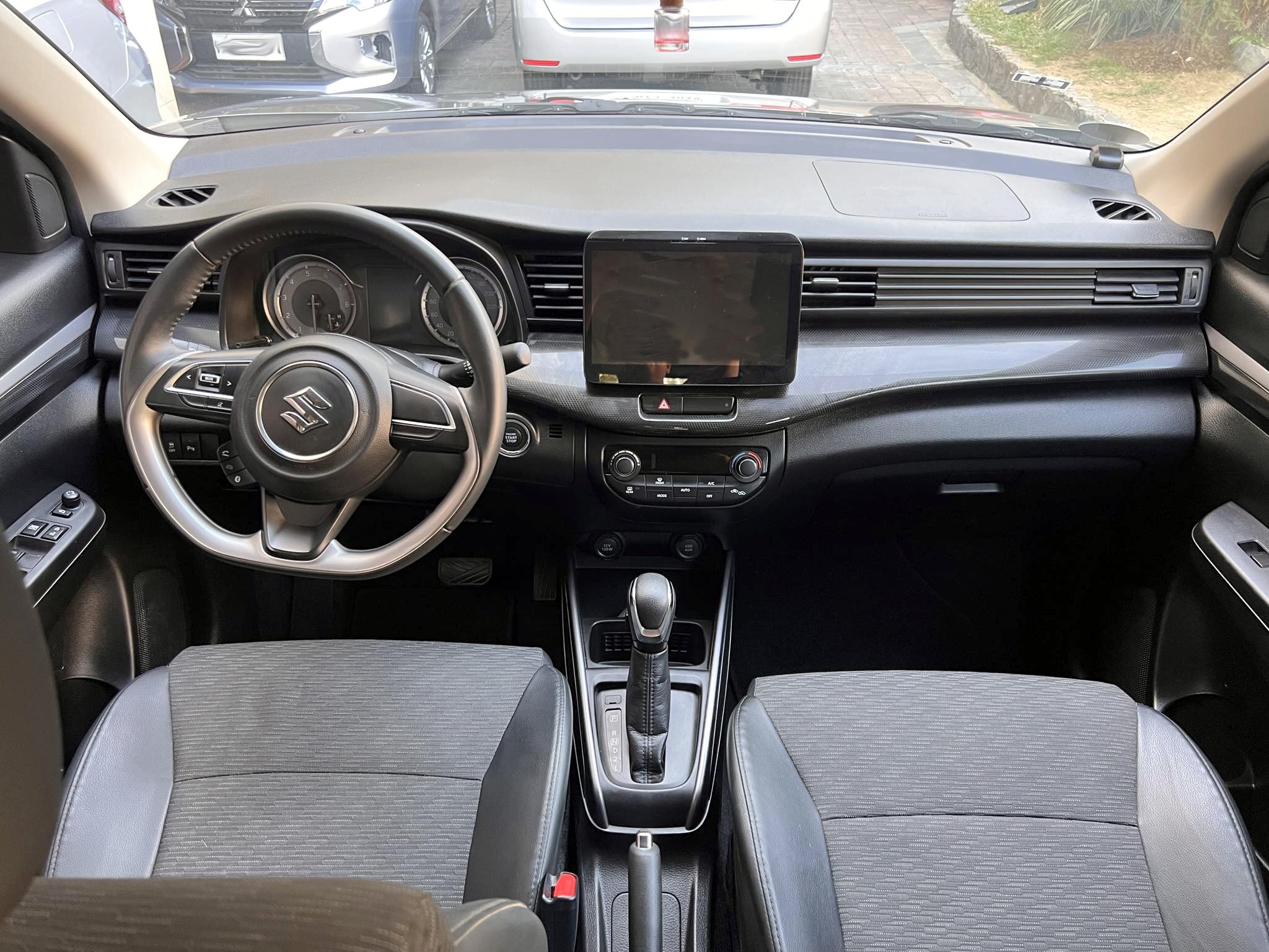 2022 SUZUKI XL7 GLX AT GAS - Image 4