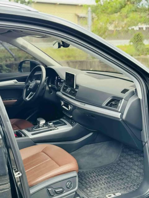 2021 AUDI Q5 AT DIESEL (NFQ3700) - Image 3