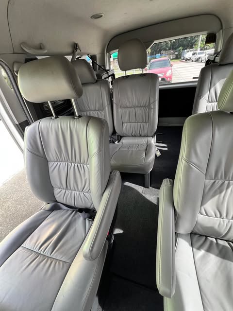 2019 TOYOTA HIACE SUPER GRANDIA 3.0 AT DIESEL (NDQ4159) - Image 5
