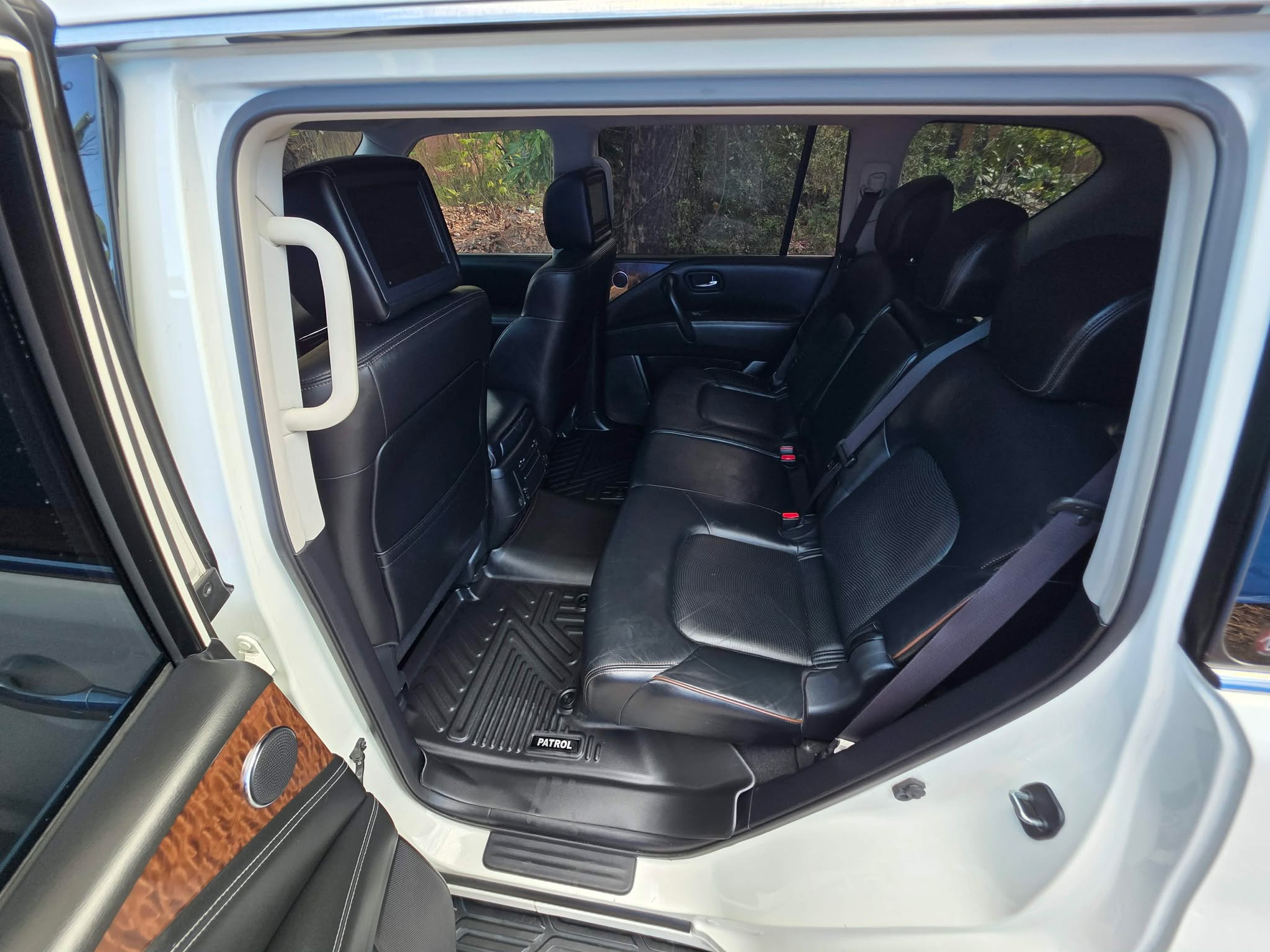 2018 NISSAN PATROL ROYALE LE AT GAS - Image 3