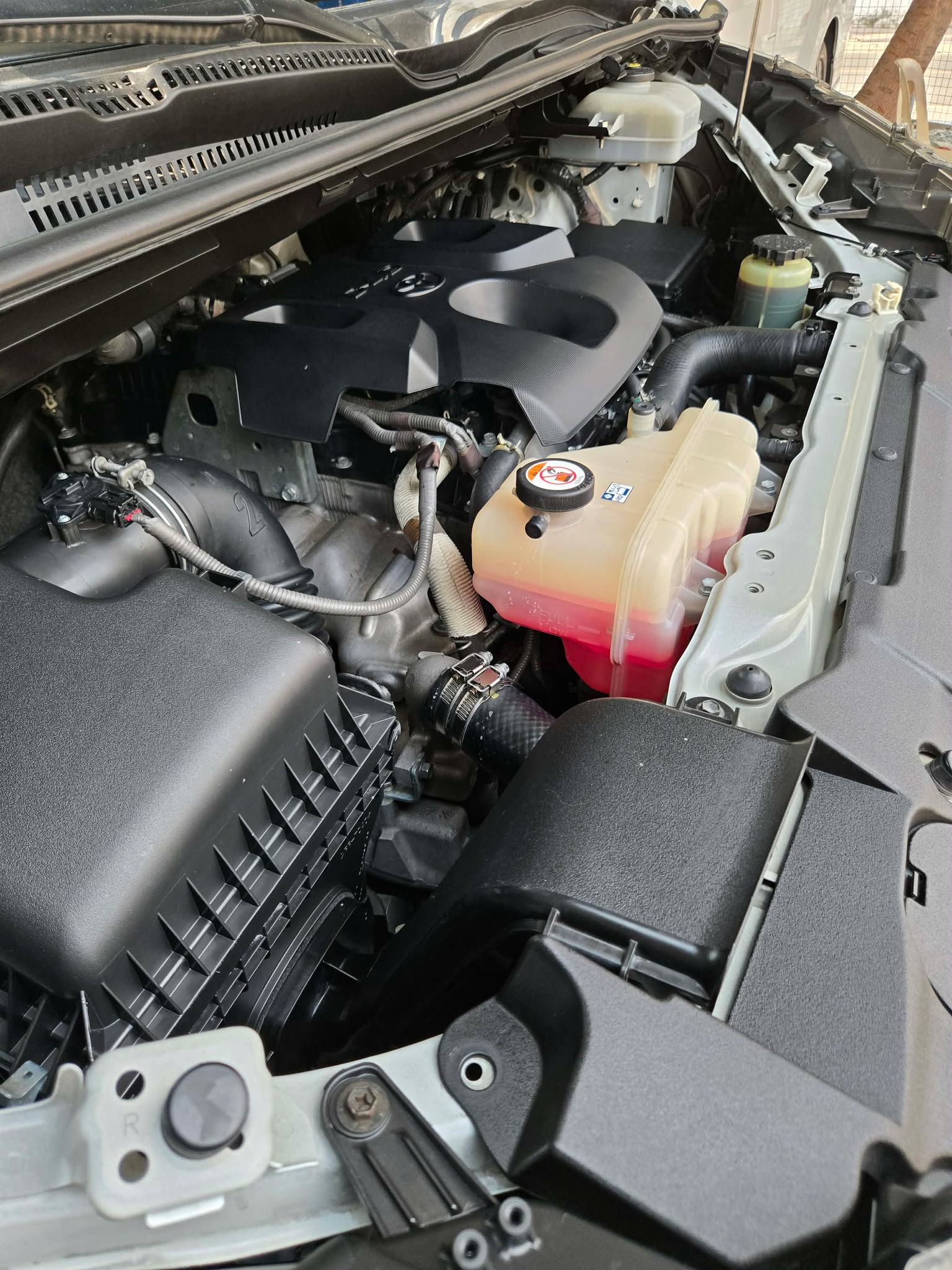 2021 TOYOTA HIACE COMMUTER DELUXE MT DIESEL (NFQ6706) - Image 8