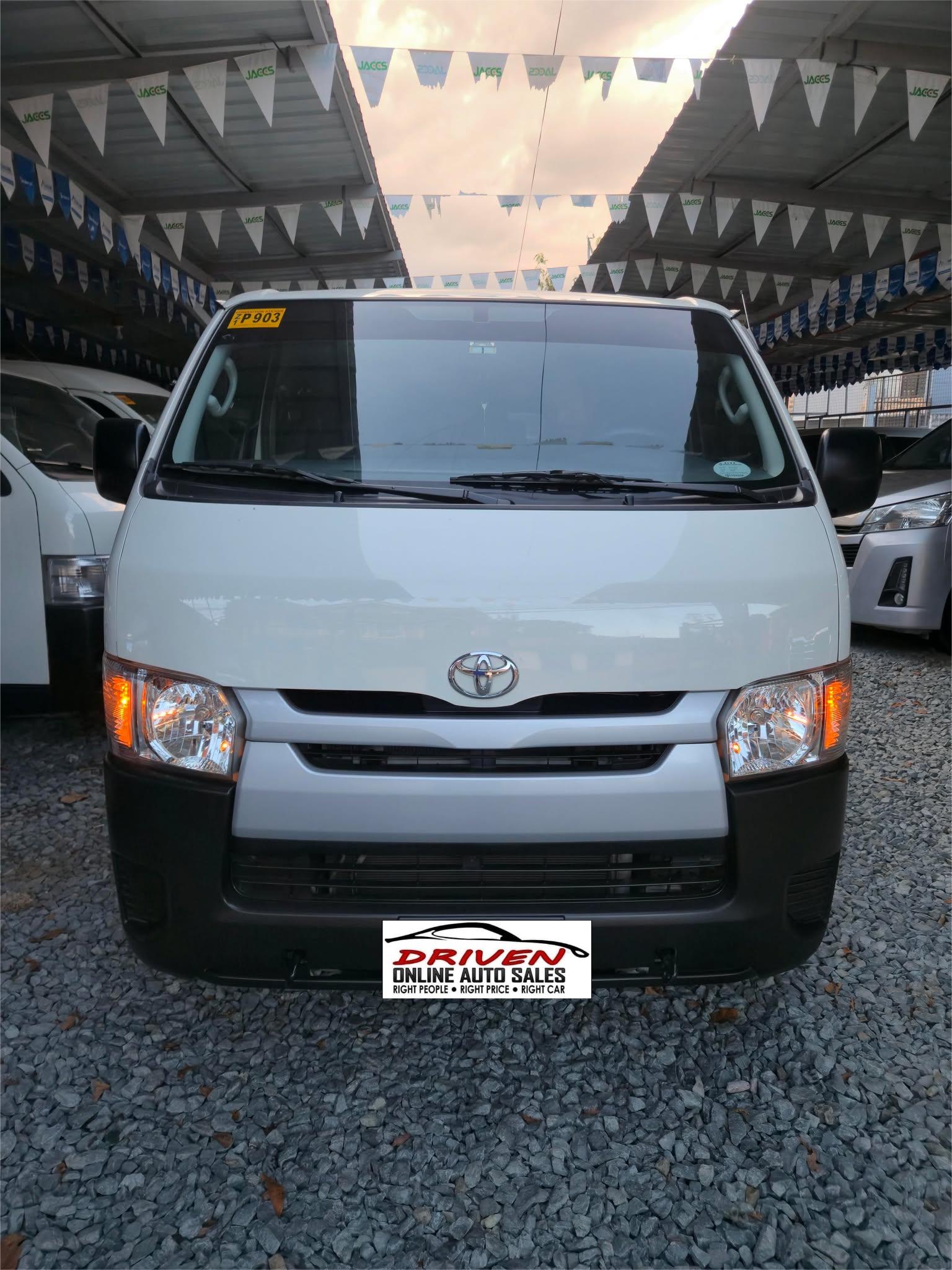 2023 TOYOTA HIACE COMMUTER 3.0 MT DIESEL (NIH6460) - Image 1