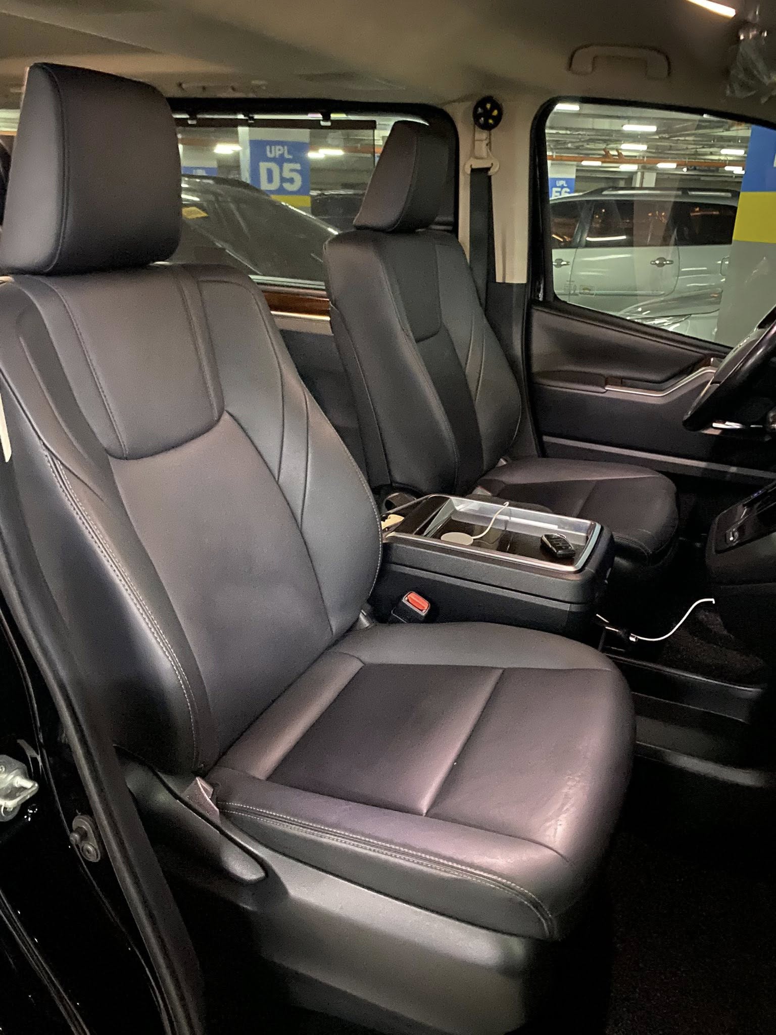 2021 TOYOTA HIACE SUPER GRANDIA ELITE 2.8L AT DIESEL (NDZ9680) - Image 4