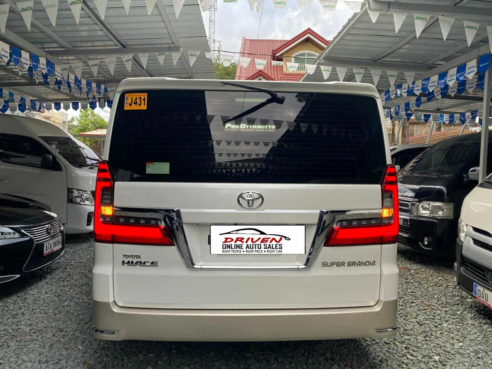 2020 TOYOTA HIACE SUPER GRANDIA 2.8L AT DIESEL (NES2167) - Image 2