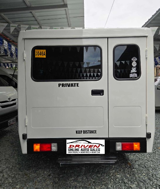 2025 TOYOTA HILUX TAMARAW 2.4 FX 5 SPEED MT DIESEL (NJA5524) - Image 6