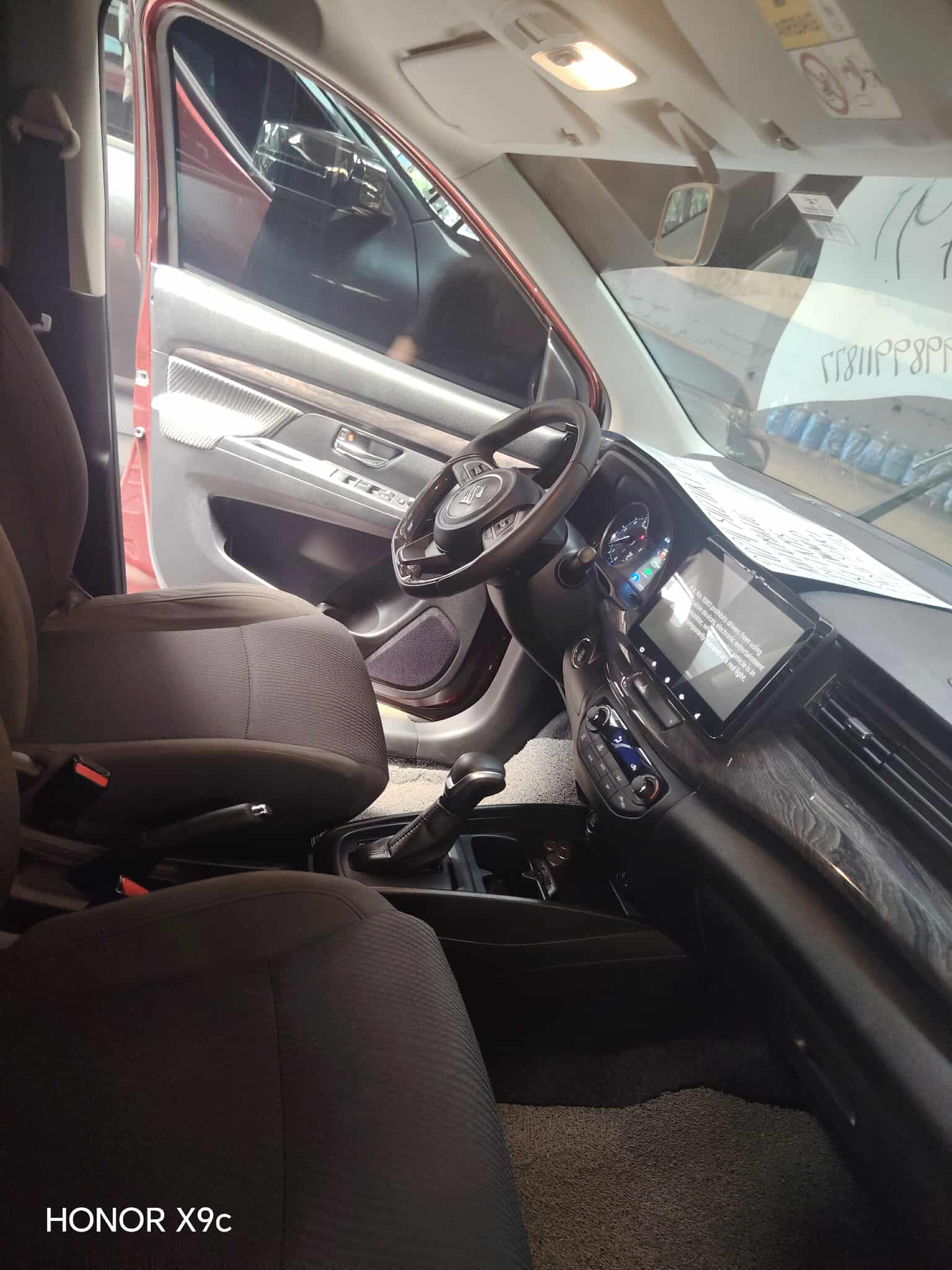 2024 SUZUKI ERTIGA HYBRID AT GAS - Image 2