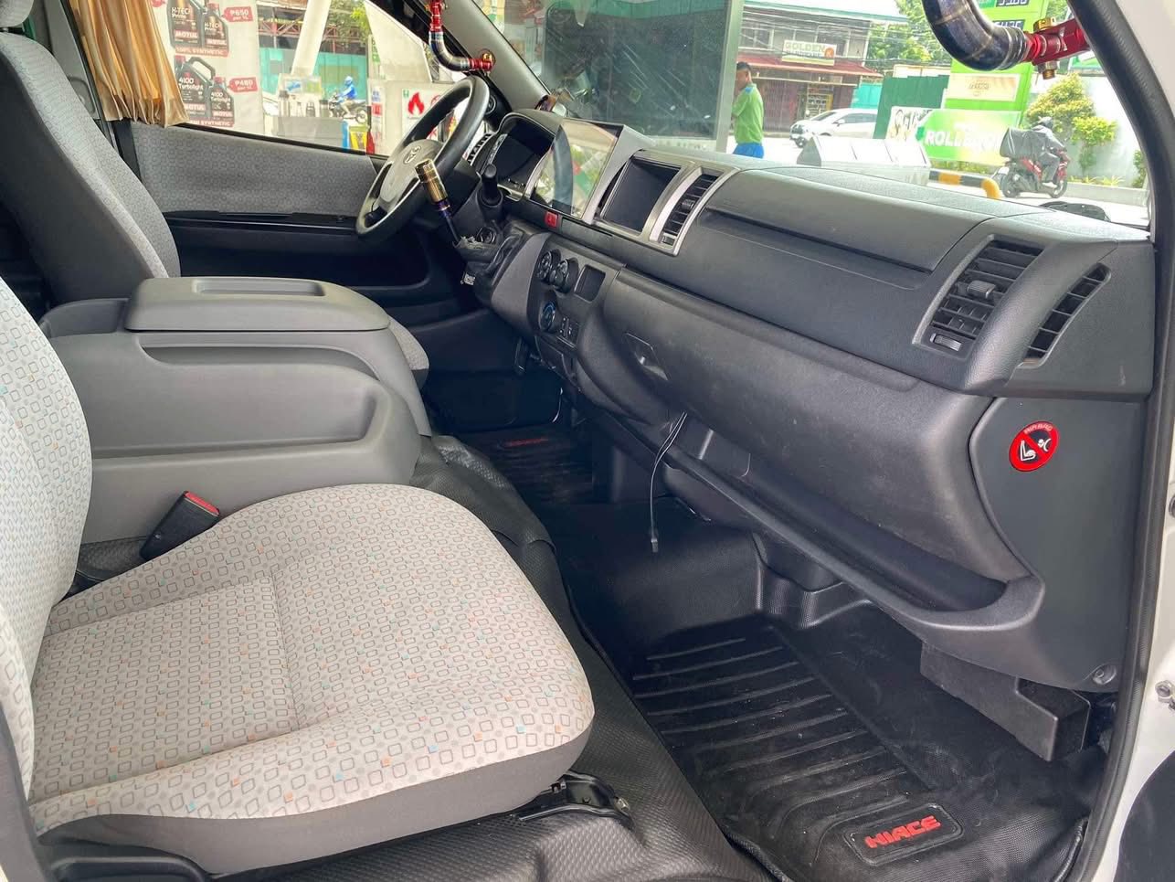 2017 TOYOTA HIACE GL GRANDIA 3.0 MT DIESEL (NAT6513) - Image 7