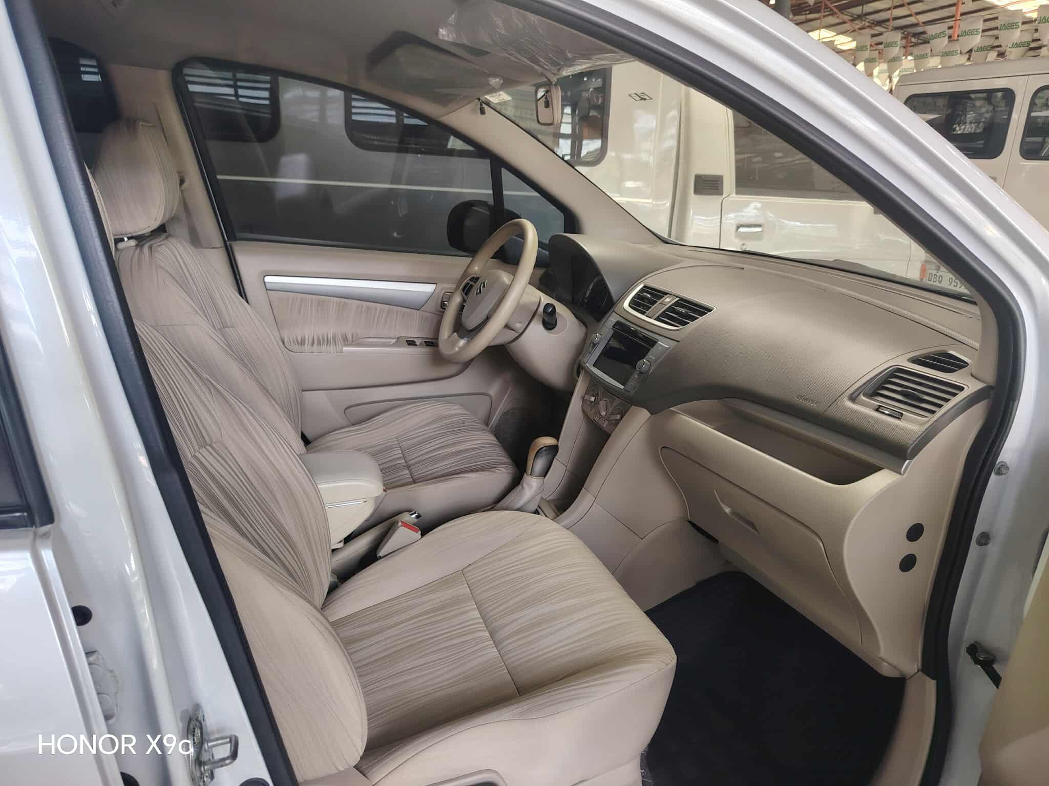 2018 SUZUKI ERTIGA  GLX AT GAS - Image 6