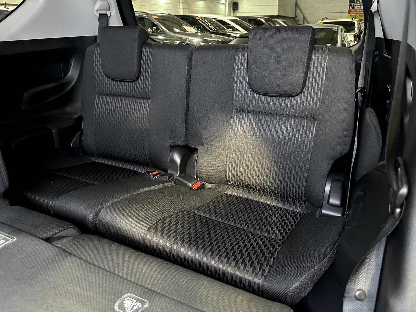 2024 TOYOTA INNOVA XE 2.8L AT DIESEL - Image 5