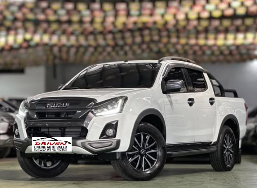 2021 ISUZU D-MAX 3.0 4X2 AT DIESEL - Image 2