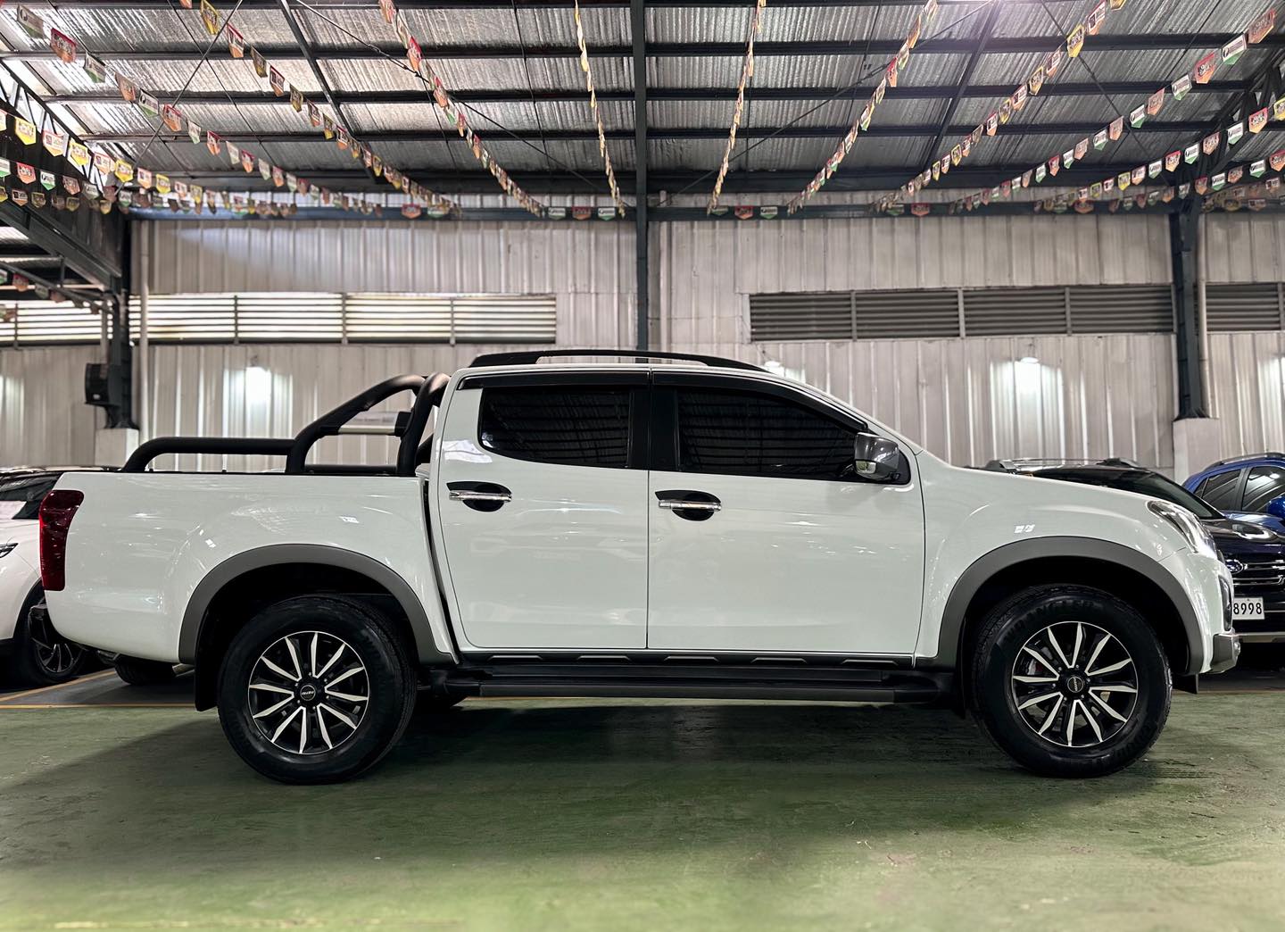 2021 ISUZU D-MAX 3.0 4X2 AT DIESEL - Image 6