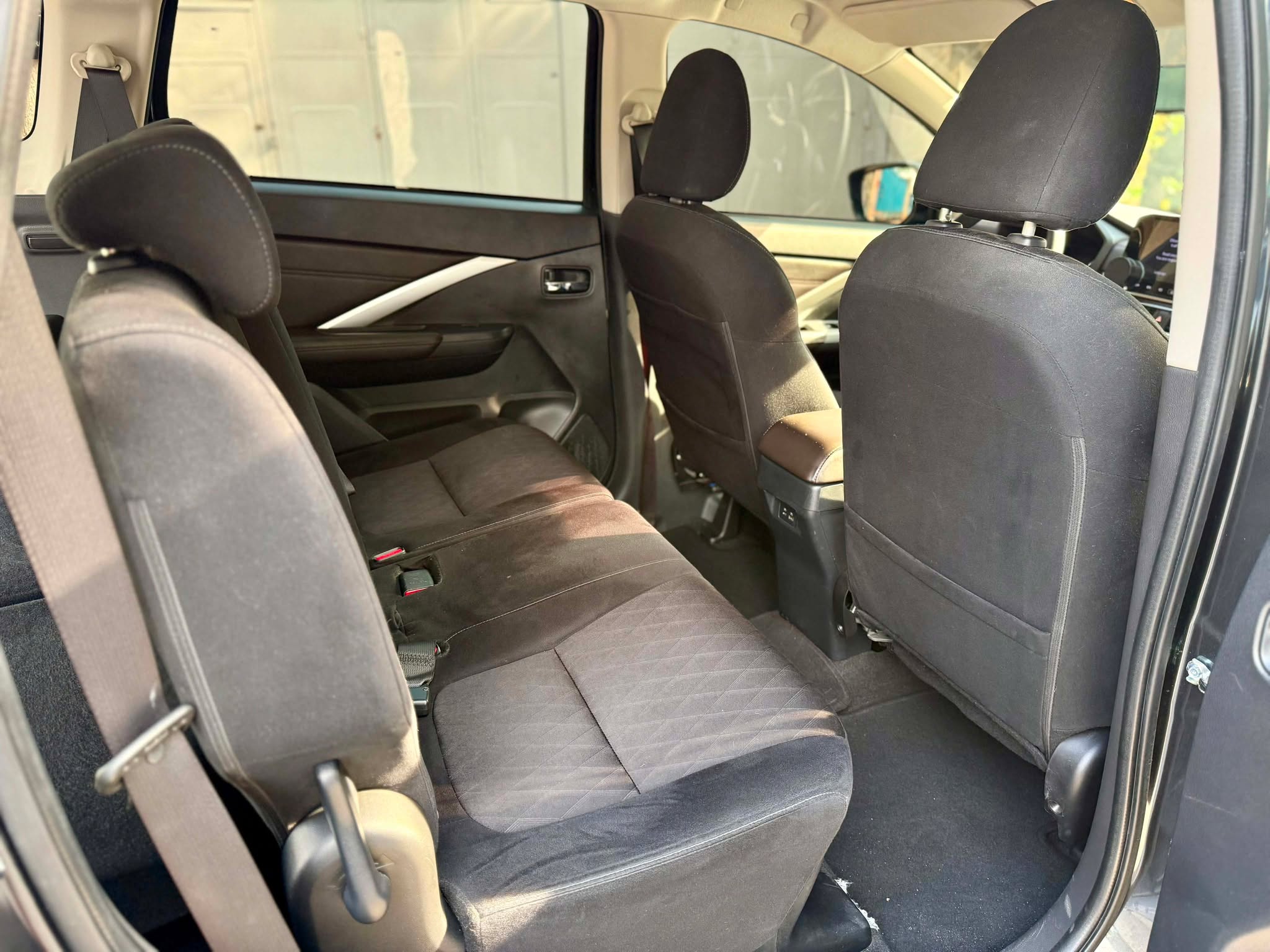 2025 MITSUBISHI XPANDER GLS AT GAS (NKQ6040) - Image 2