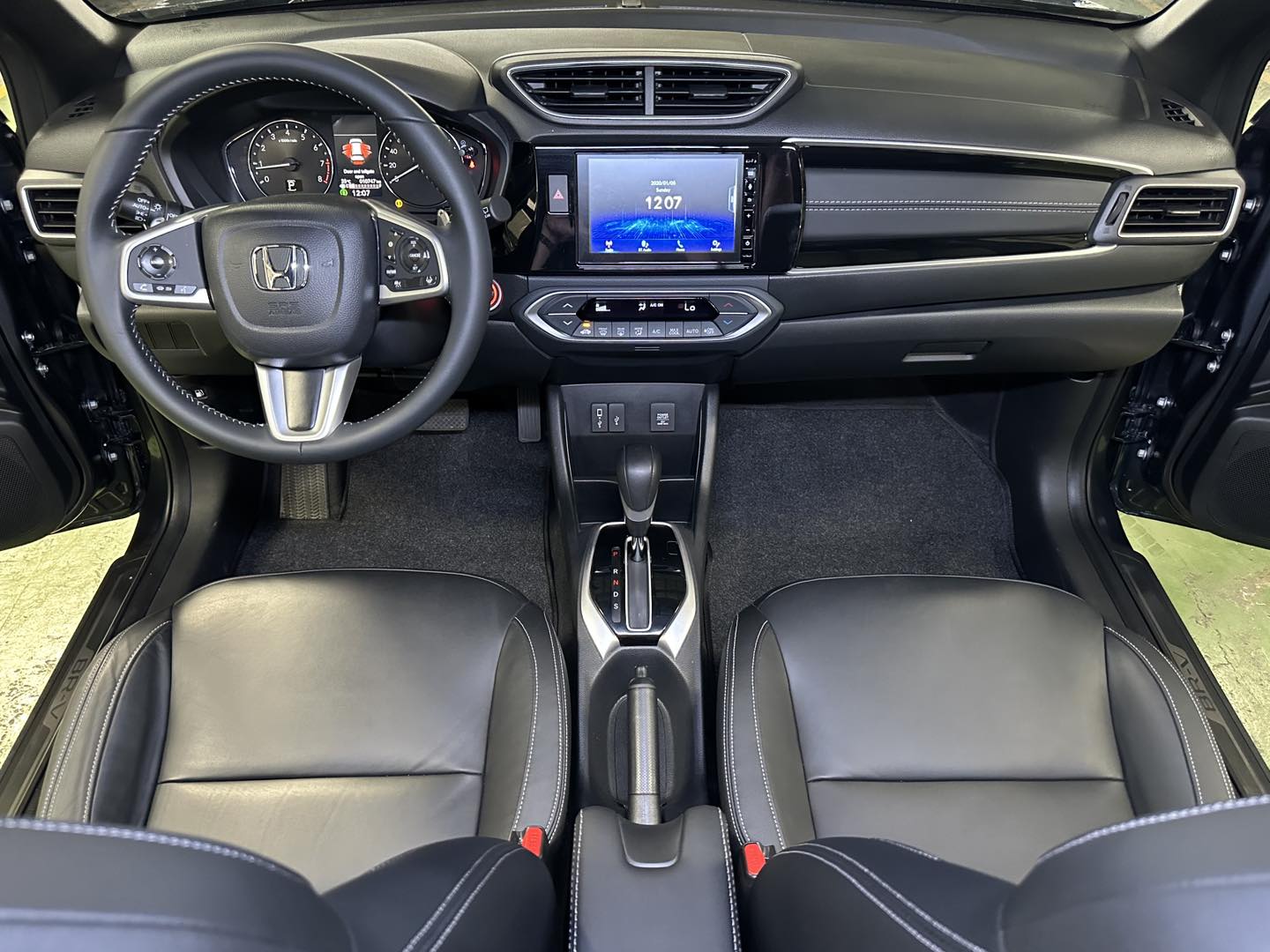 2023 HONDA  BR-V 1.5 VX AT GAS - Image 3