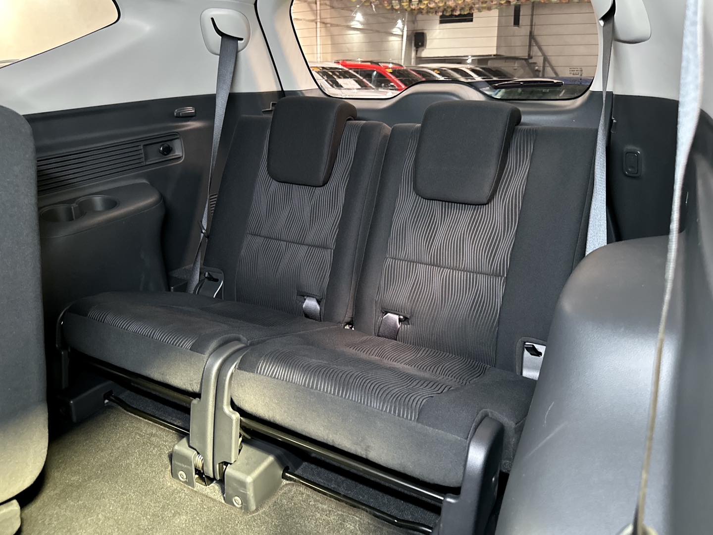 2023 MITUSUBISHI MONTERO 2.4 GLS 4X2 AT DIESEL - Image 7