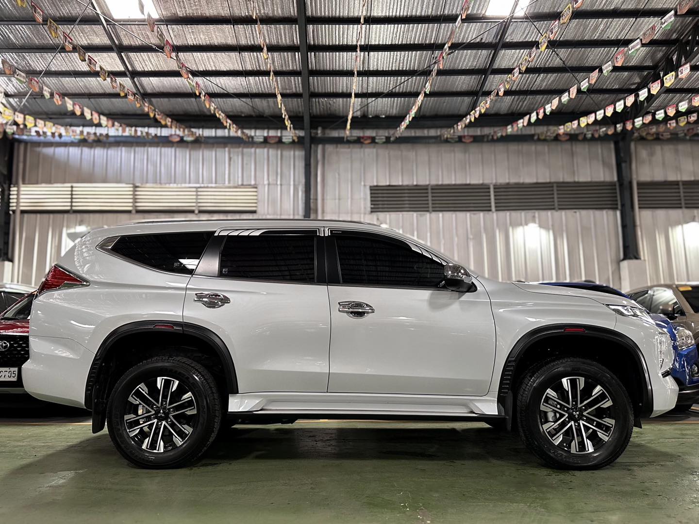 2023 MITSUBISHI MONTERO SPORT GT 4x4 2.4L AT GAS - Image 9