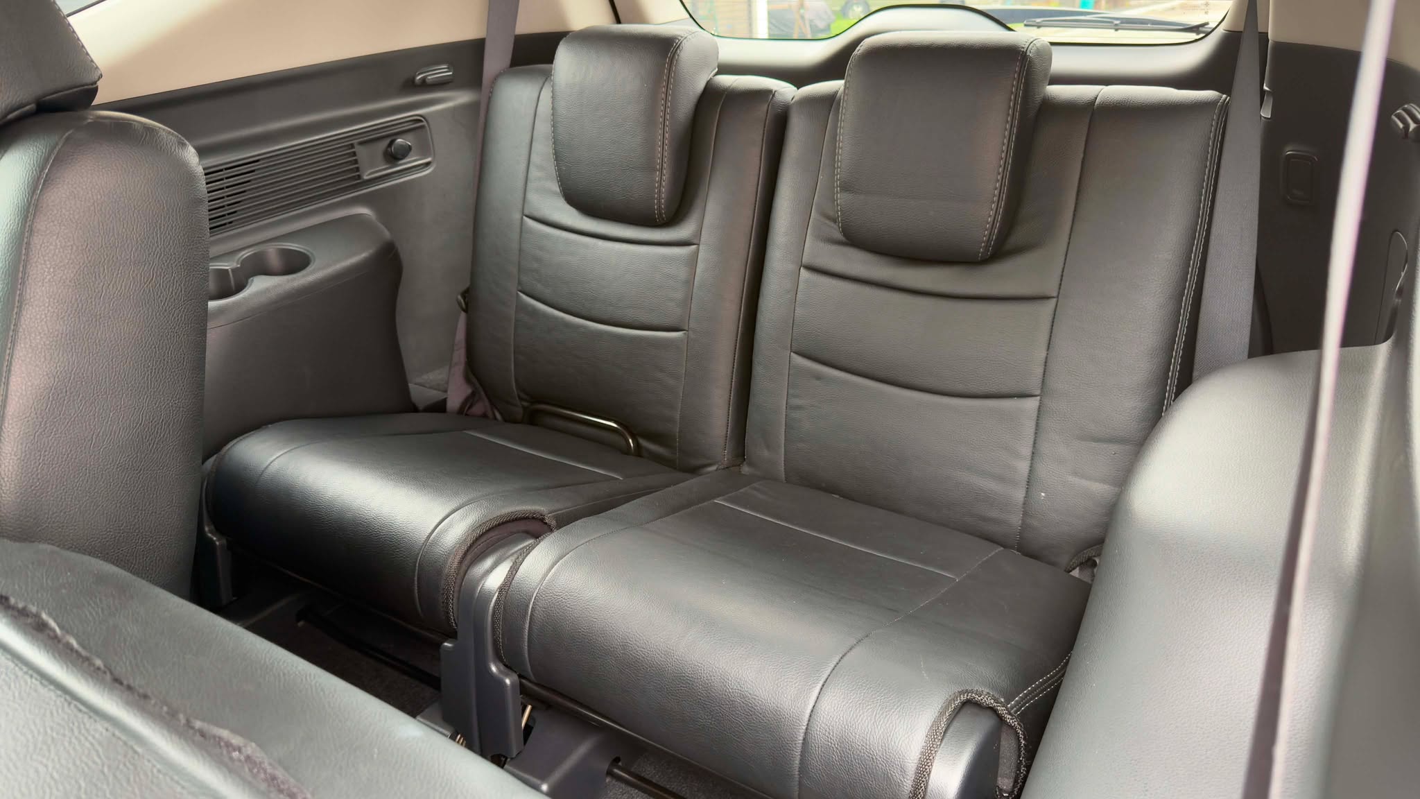 2018 MITSUBISHI MONTERO GLS AT DIESEL (NEI7024) - Image 6