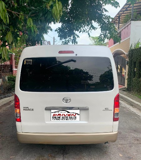 2017 TOYOTA HIACE GL GRANDIA AT DIESEL - Image 2