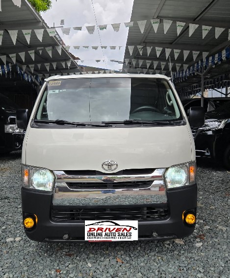 2019 TOYOTA HIACE COMMUTER 3.0 MT DIESEL (NBO6905) - Image 1