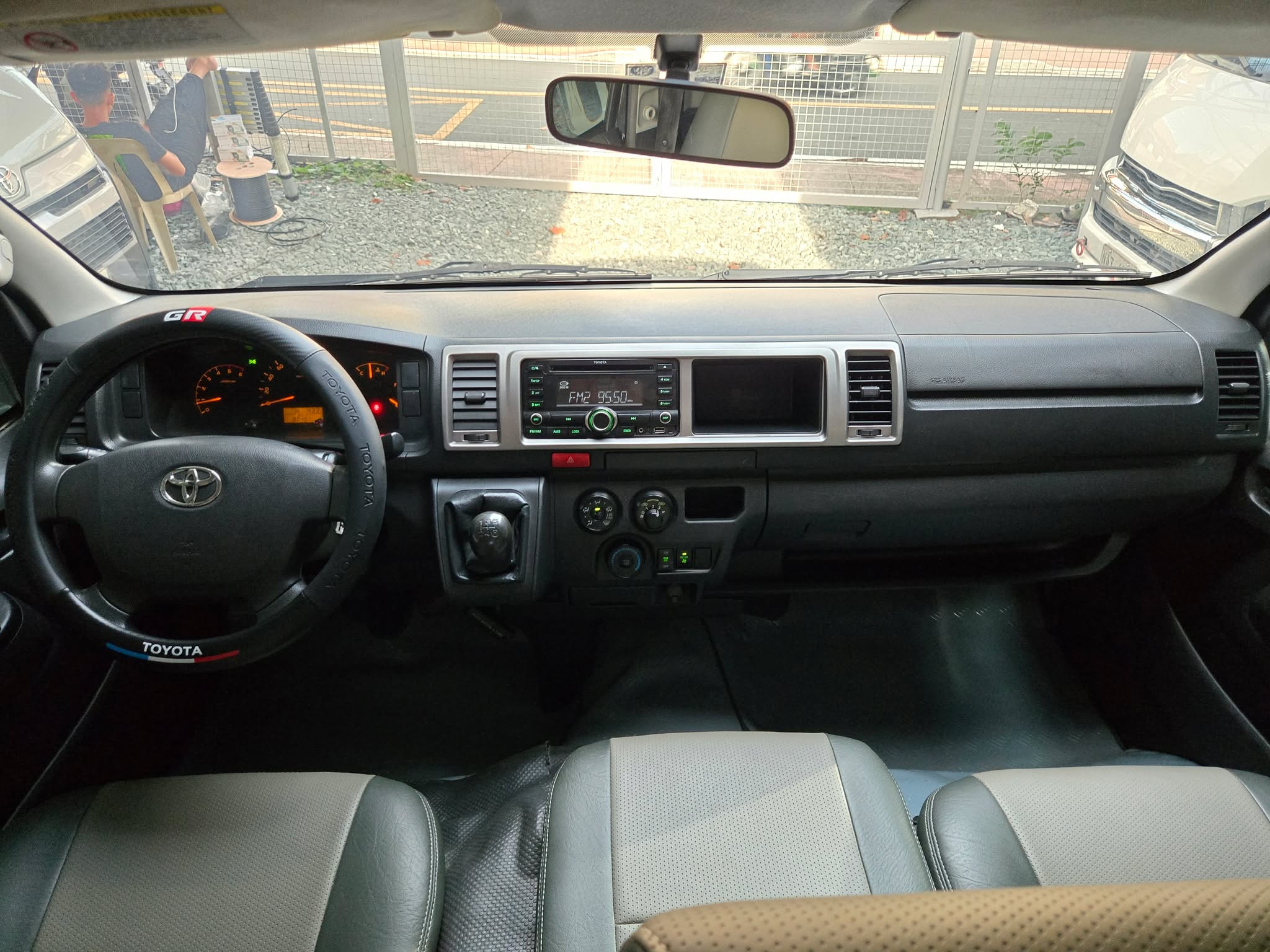 2017 TOYOTA HIACE GL GRANDIA 3.0 MANUAL DIESEL (NCN2597) - Image 7