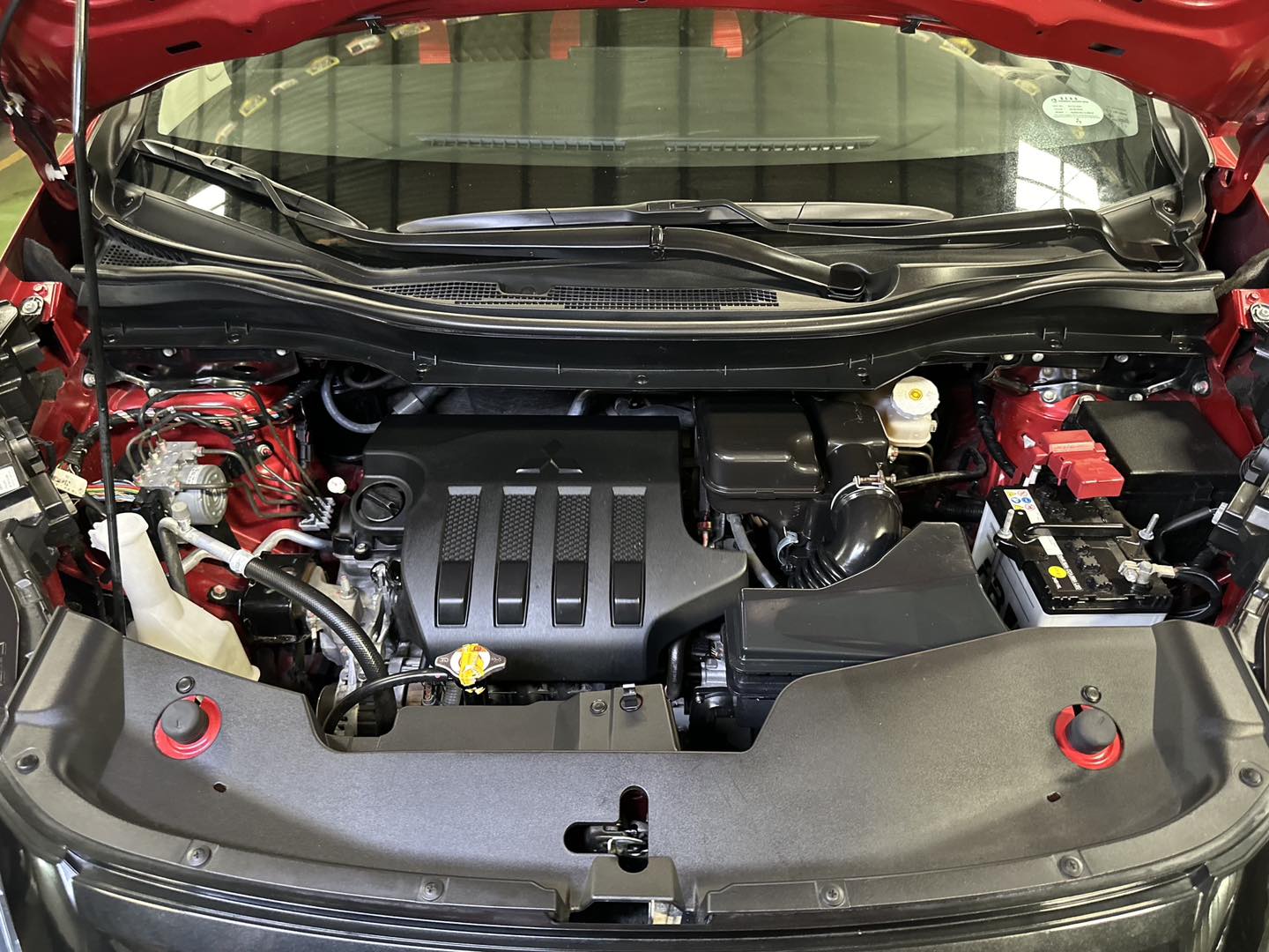 2024 MITSUBISHI XPANDER GLS 1.5L  AT GAS - Image 3