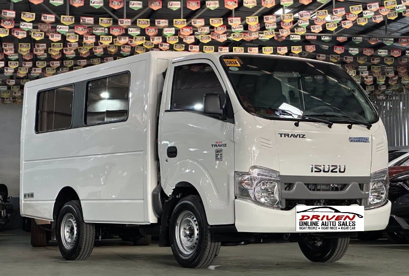 2025 ISUZU TRAVIZ L UTILITY VAN DUAL AC MANUAL DIESEL - Image 3