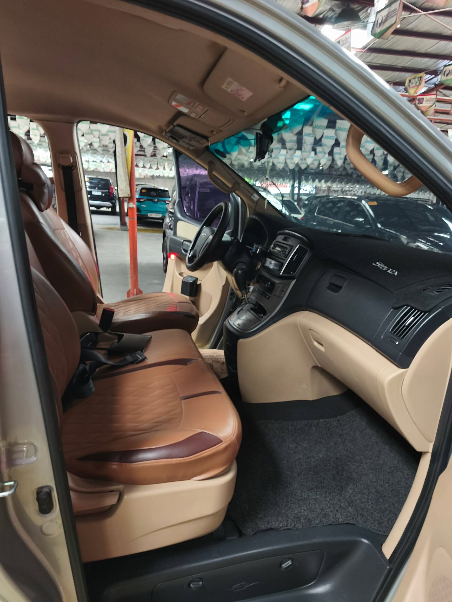 2017 HYUNDAI GRAND STAREX 2 AT DIESEL (DAB2907) - Image 12