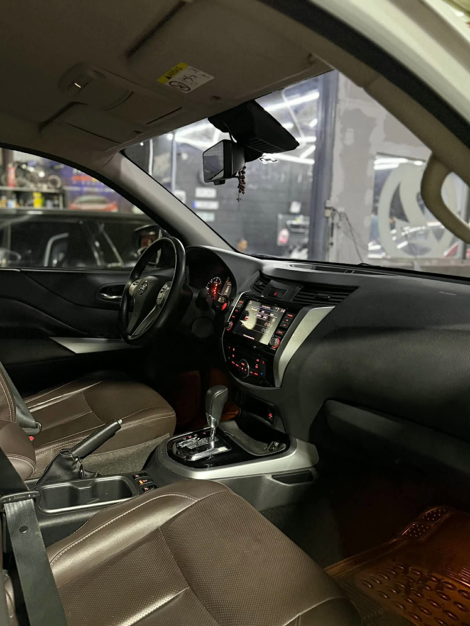 2020 NISSAN TERRA VL 4X2 AT DIESEL - Image 5