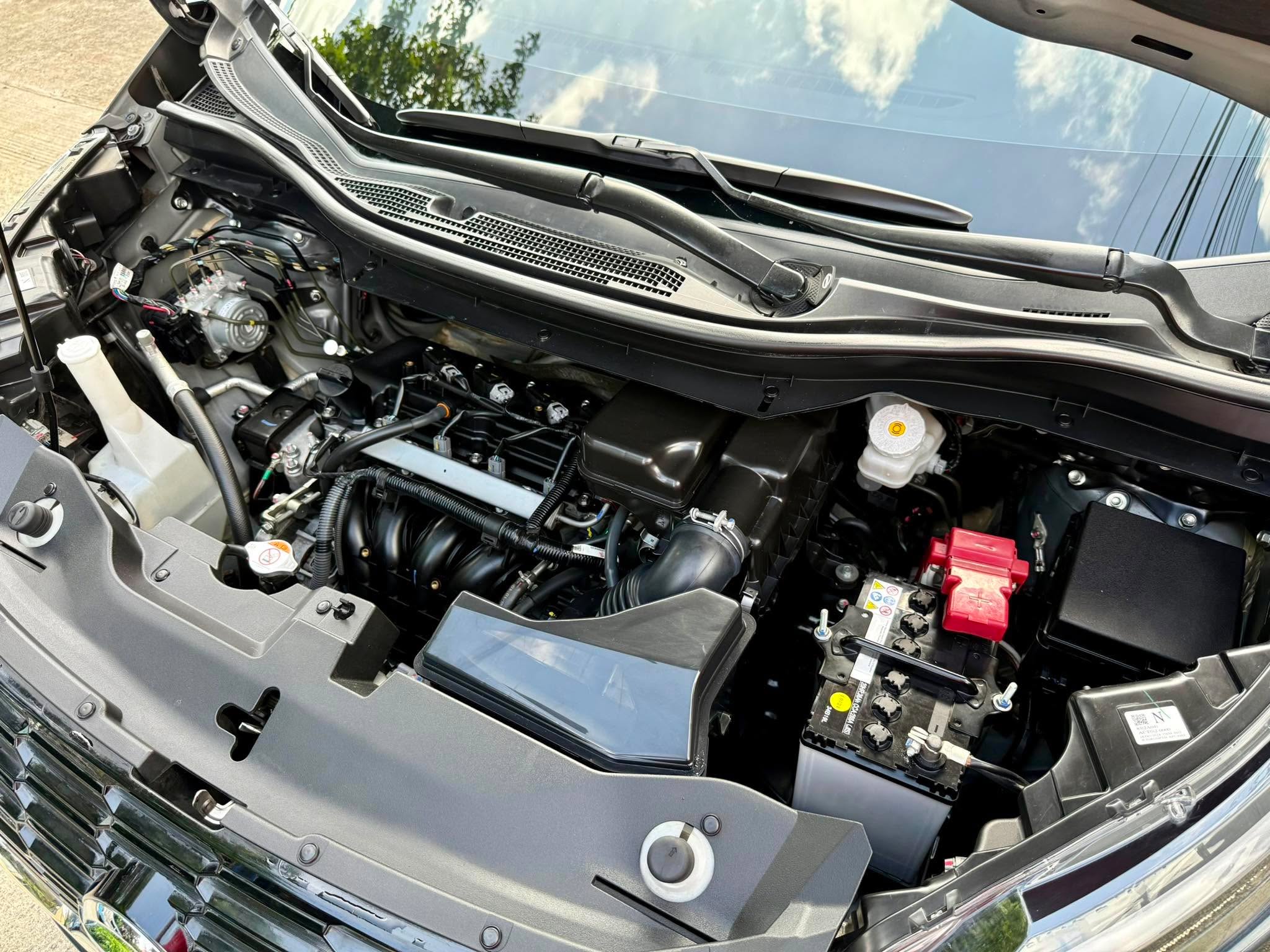 2025 NISSAN LIVINA VE AT GAS (NJA3052) - Image 6