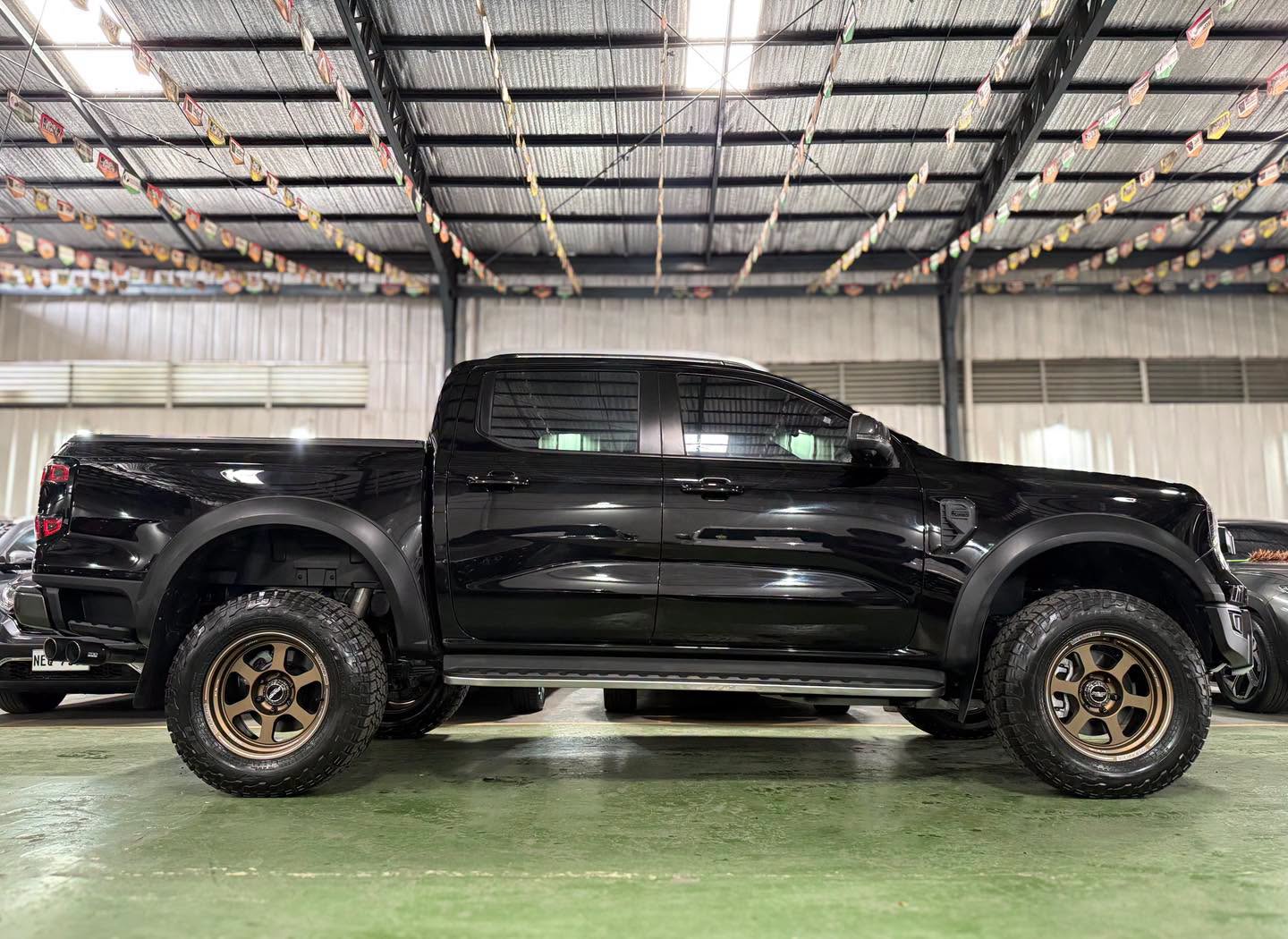 2023 FORD RANGER WILDTRAK 4X4 (LOADED) AT DIESEL - Image 4