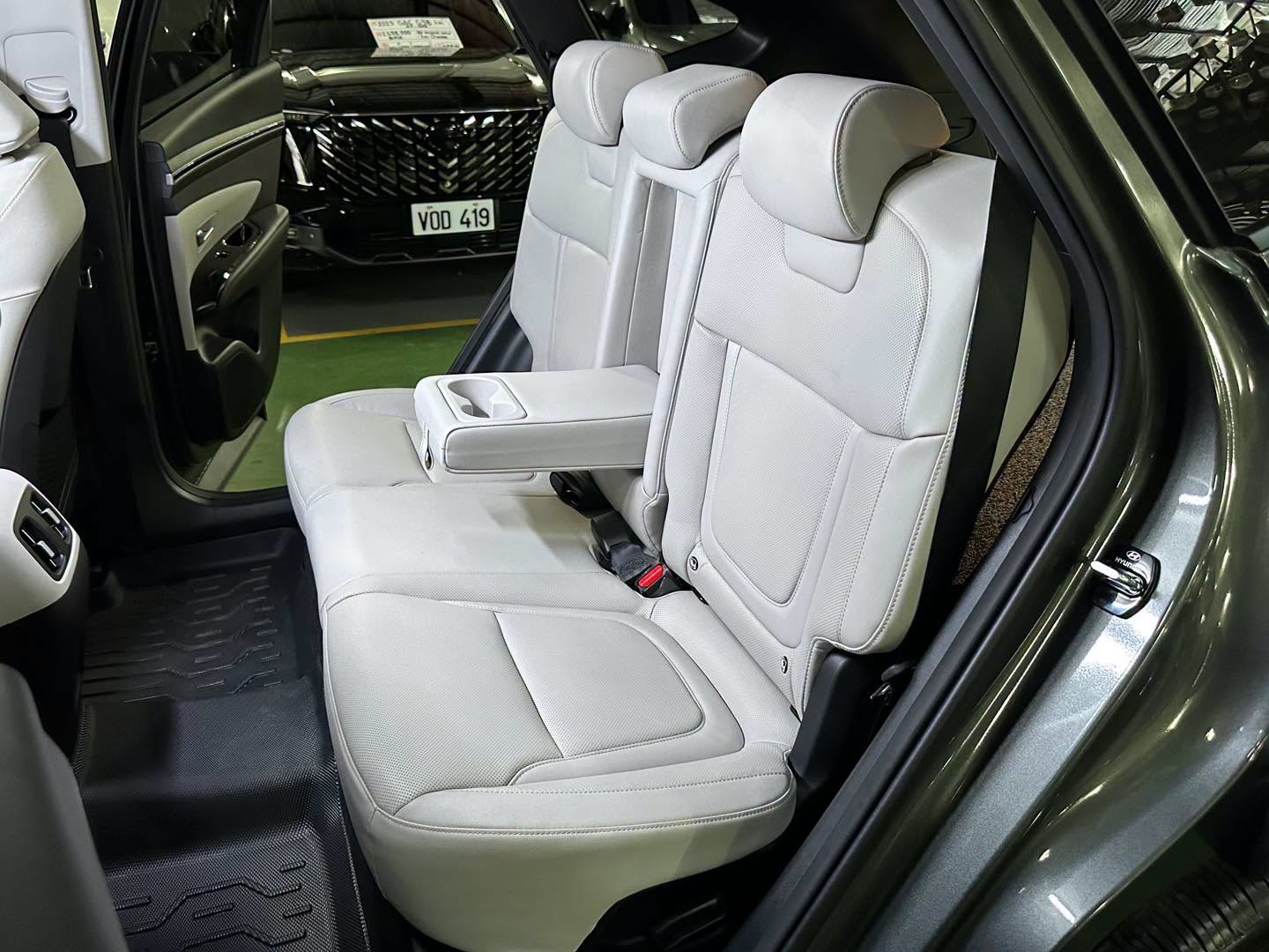 2024 HYUNDAI TUCSON GLS 2.0L CRDI AT DIESEL - Image 3