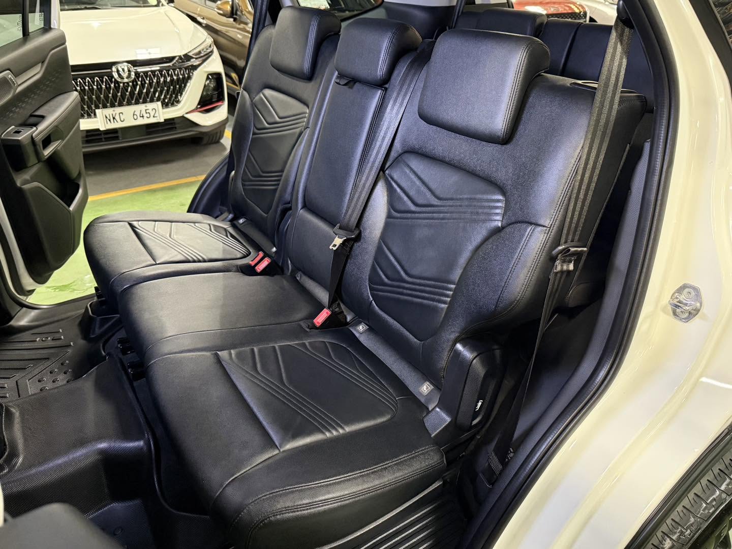 2024 FORD EVEREST 2.0 TURBO TREND 4x2 AT DIESEL - Image 9