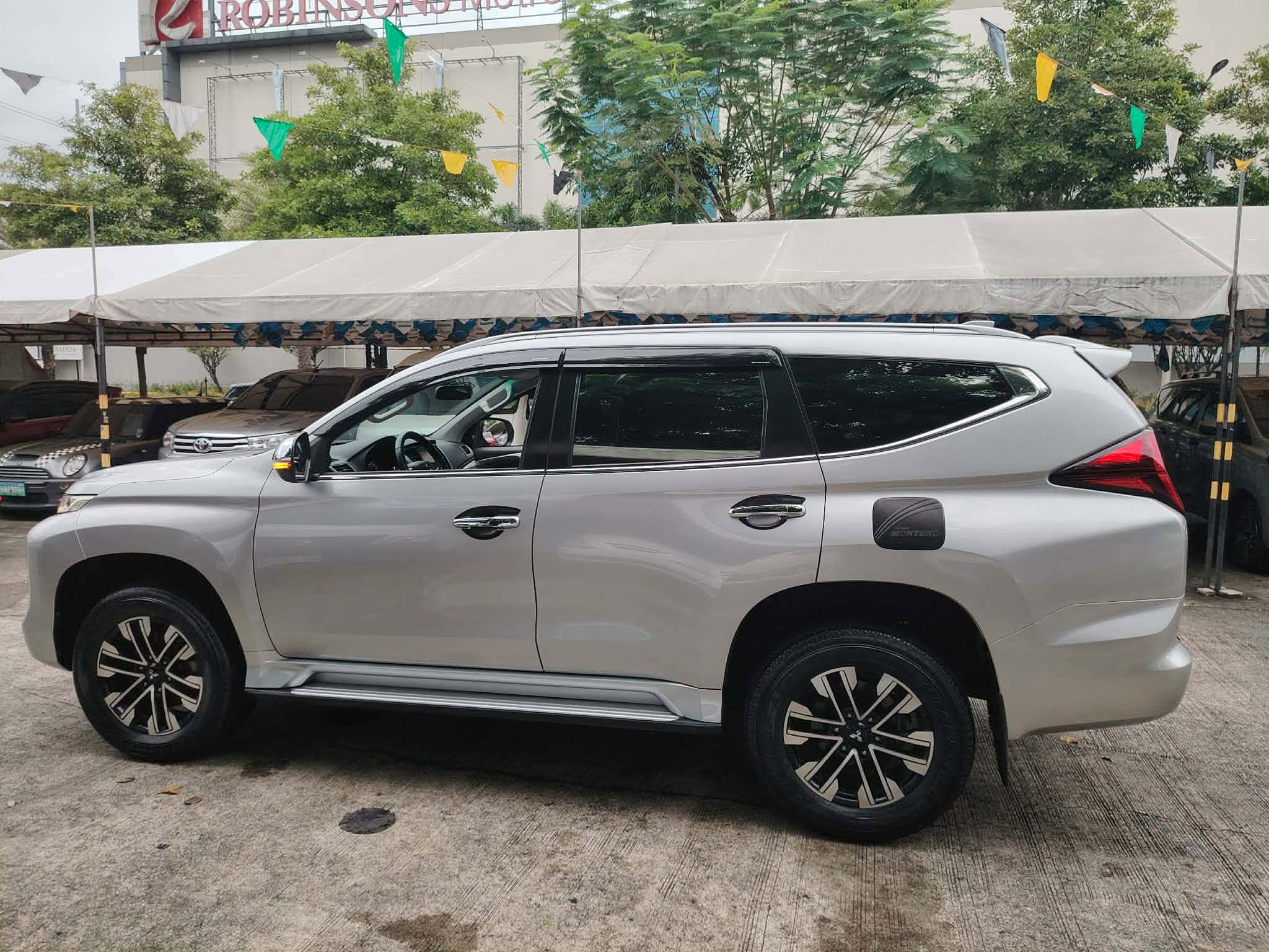 2020 MITSUBISHI MONTERO GLS SPORT AT DIESEL (CAU4567) - Image 10