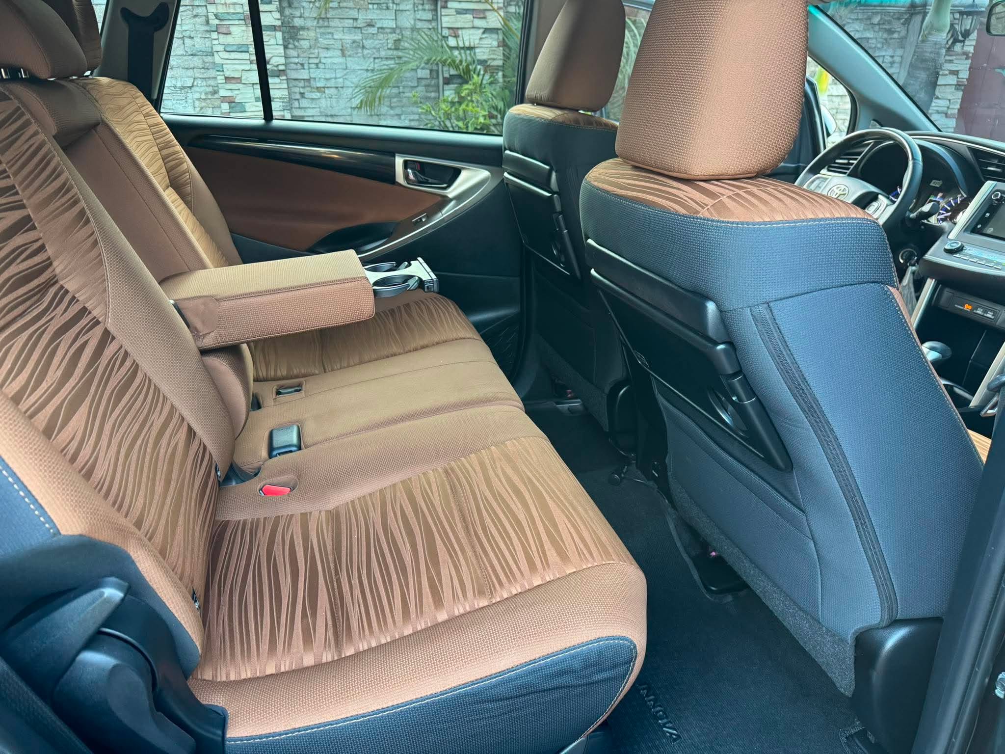 2017 TOYOTA INNOVA G AT DIESEL (DAB5972) - Image 2
