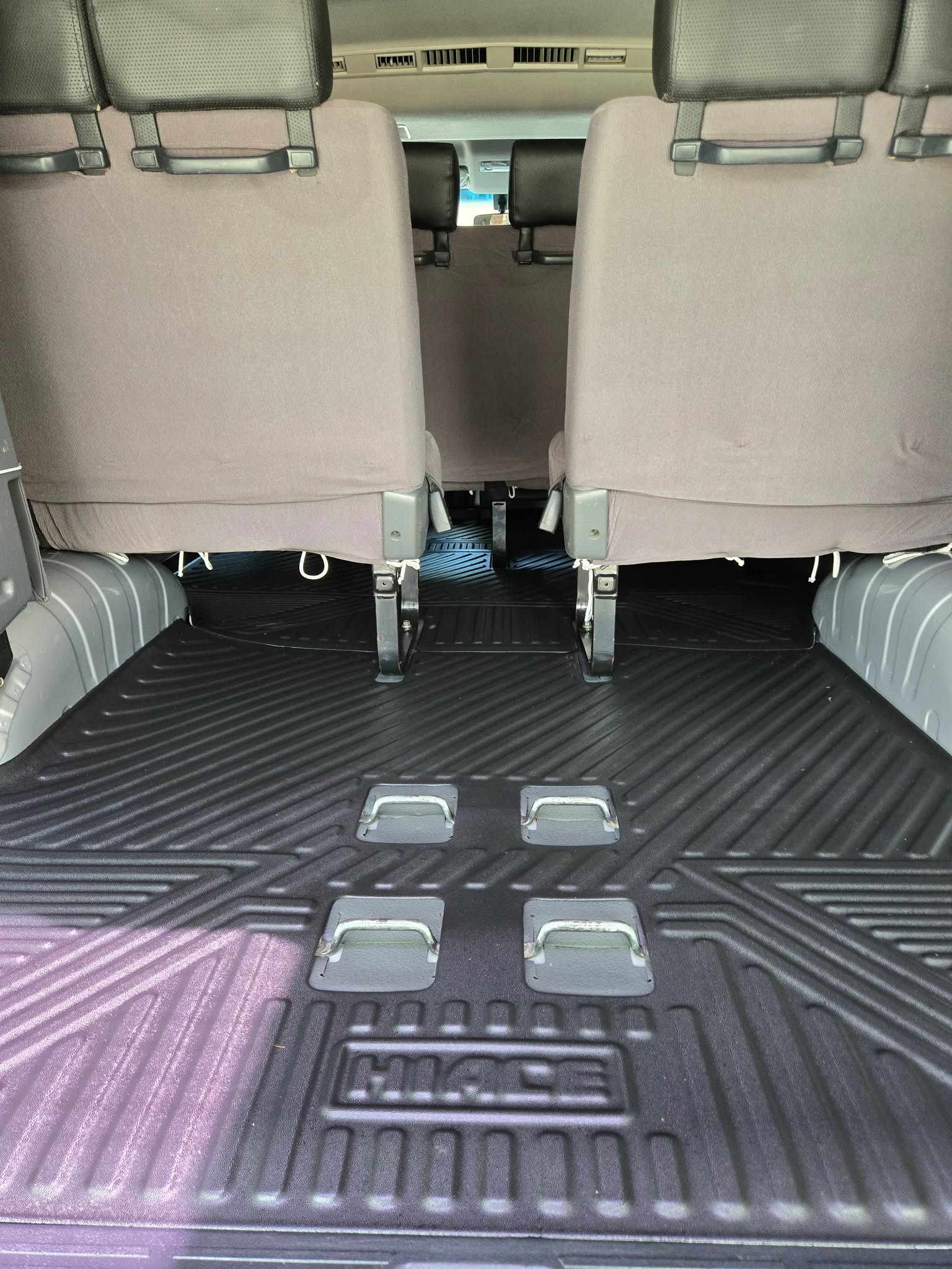 2021 TOYOTA HIACE COMMUTER DELUXE 2.8 MANUAL DIESEL (NFC1213) - Image 2