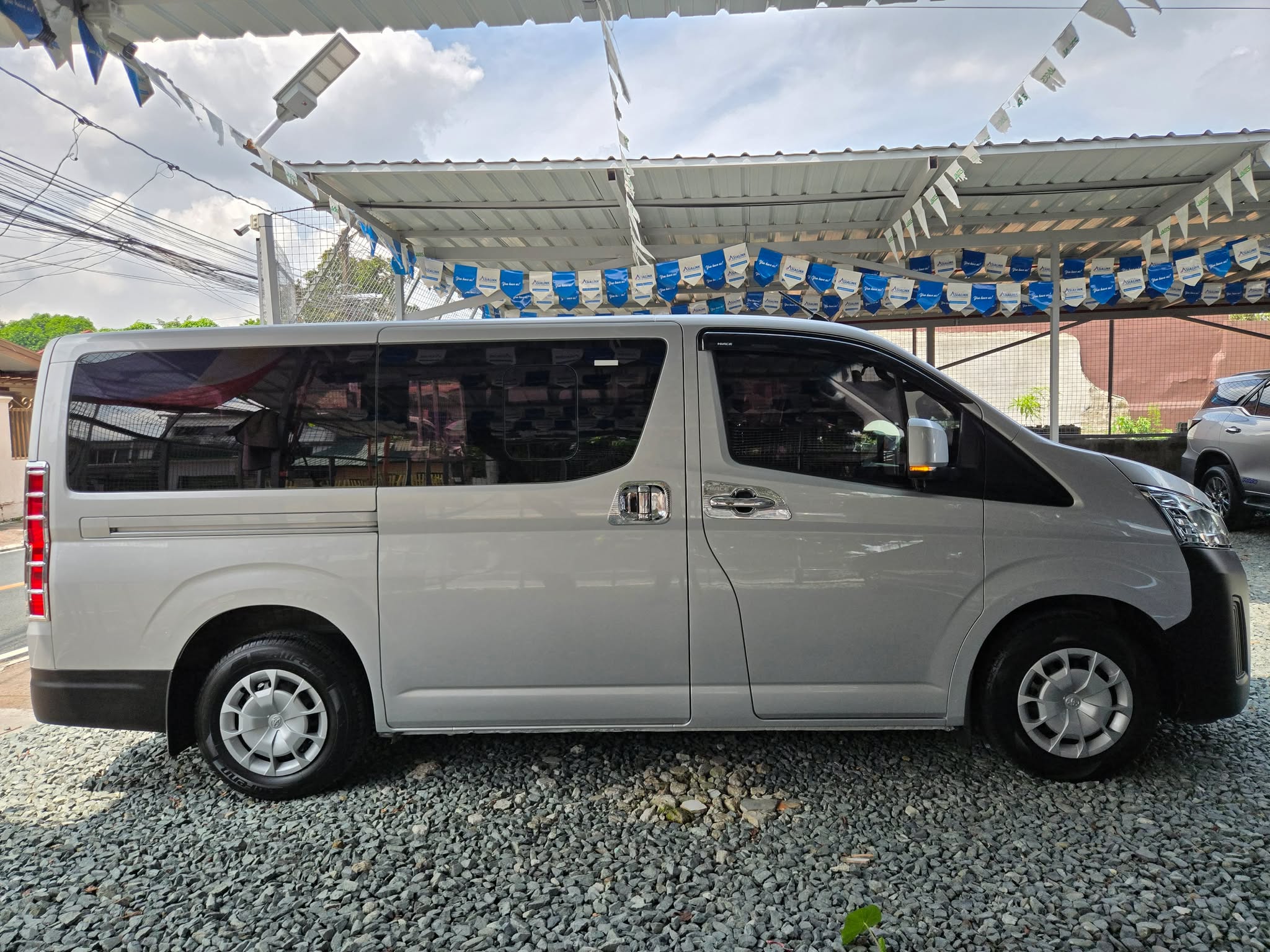 2021 TOYOTA HIACE COMMUTER DELUXE 2.8 MANUAL DIESEL (NFC1213) - Image 6