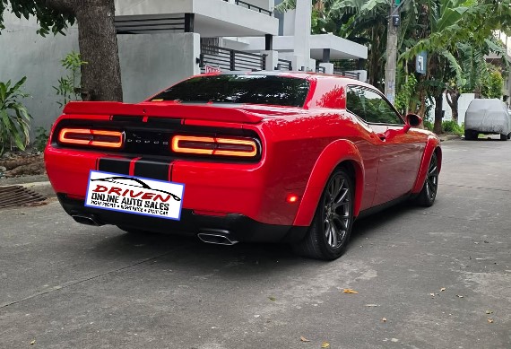 2016 DODGE CHALLENGER SRT 392 AT GAS - Image 2