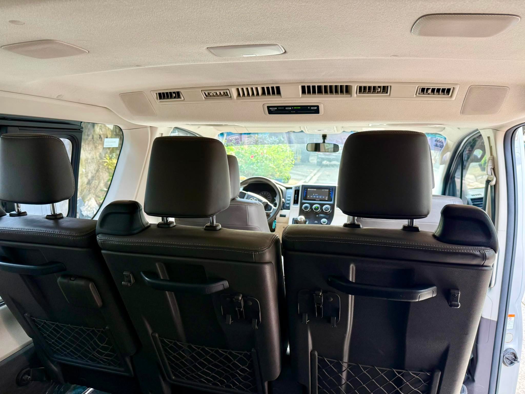 2019 TOYOTA HIACE GL GRANDIA 2.8 NEW LOOK MANUAL DIESEL (NDK3615) - Image 5