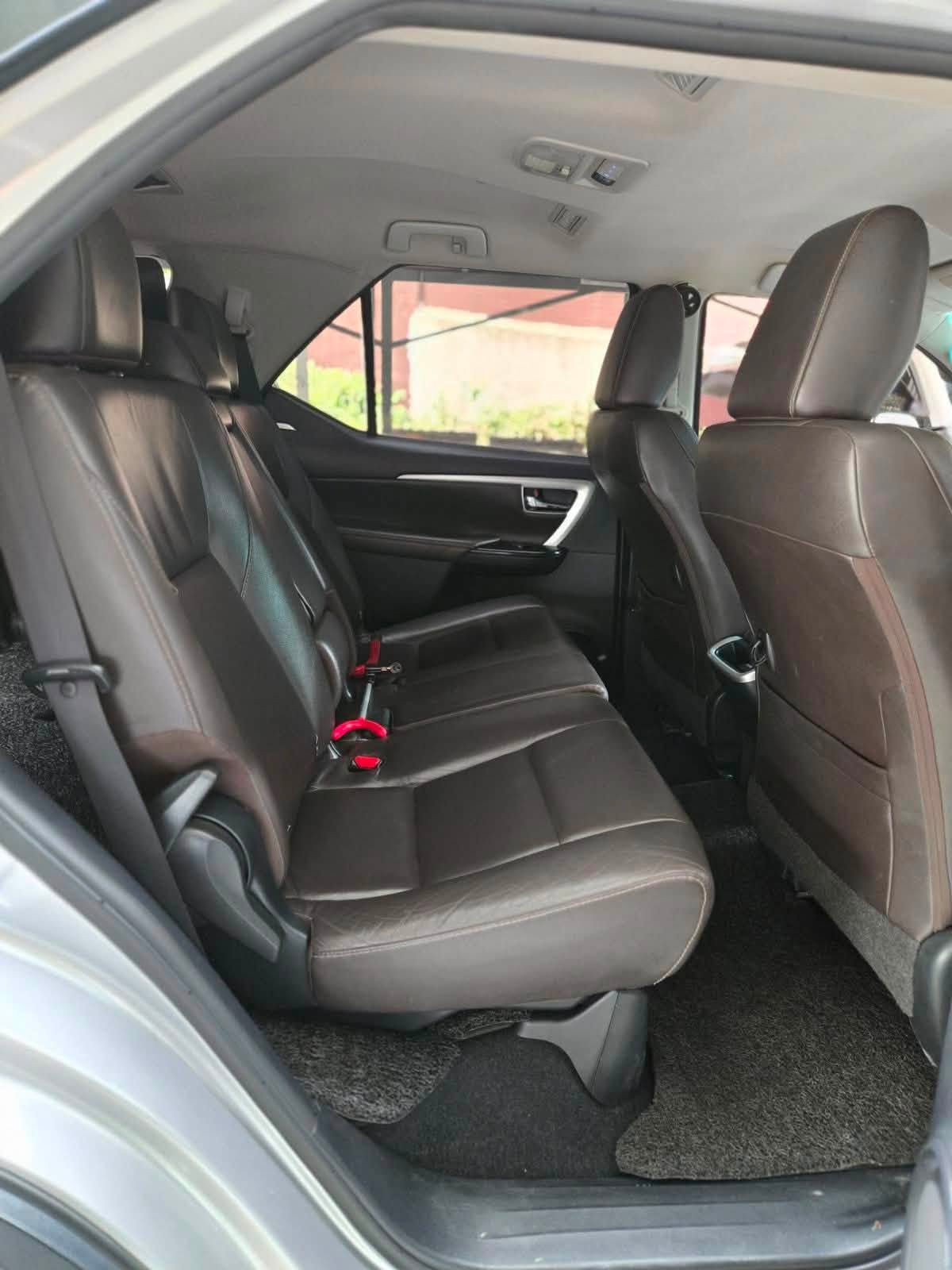2016 TOYOTA FORTUNER V LOADED 4X2 AT DIESEL (NDB4969) - Image 5