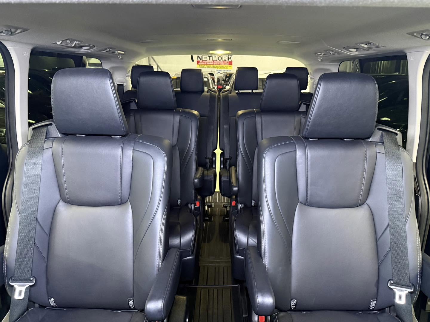 2022 TOYOTA HIACE SUPER GRANDIA AT DIESEL - Image 3