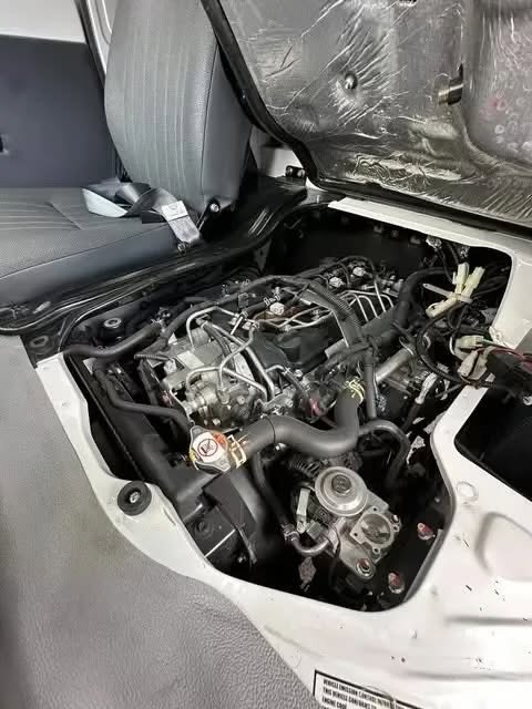 2025 MITSUBISHI L300 FB BODY MANUAL DIESEL (NKH1648) - Image 8