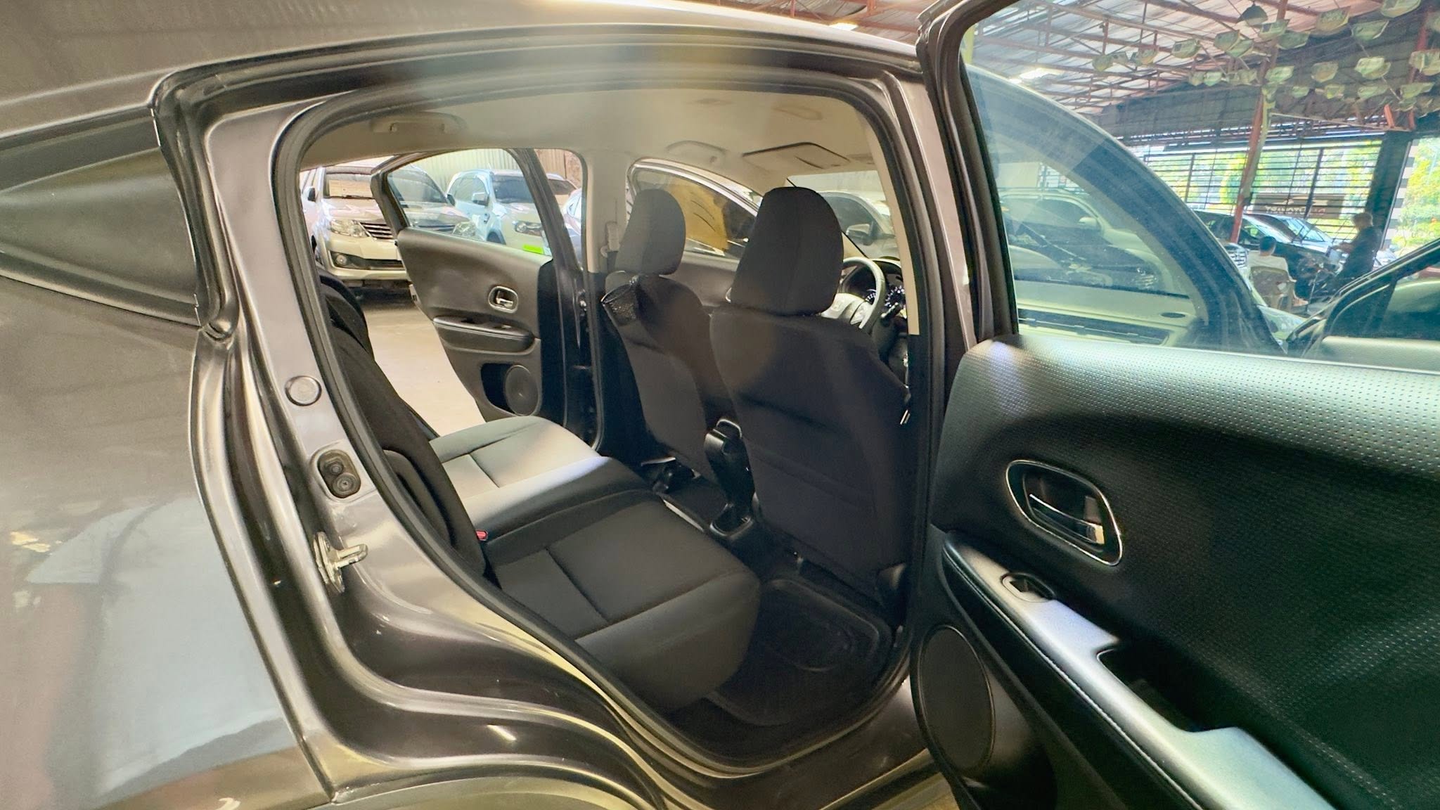 2015 HONDA HRV AT GAS - Image 5