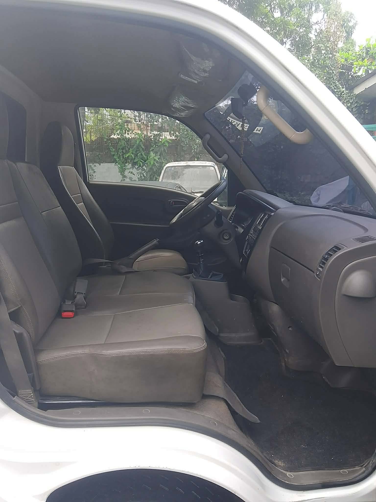 2022 HYUNDAI H100 MANUAL DIESEL - Image 6