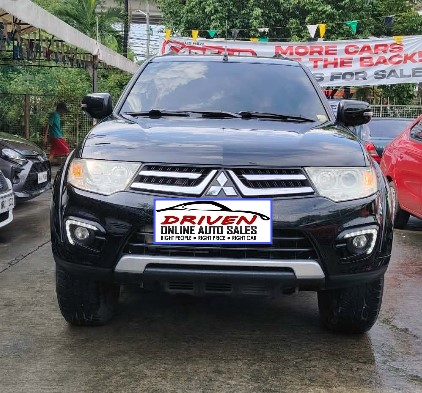 2015 MITSUBISHI MONTERO GLX AT DIESEL (AQA9017) - Image 1