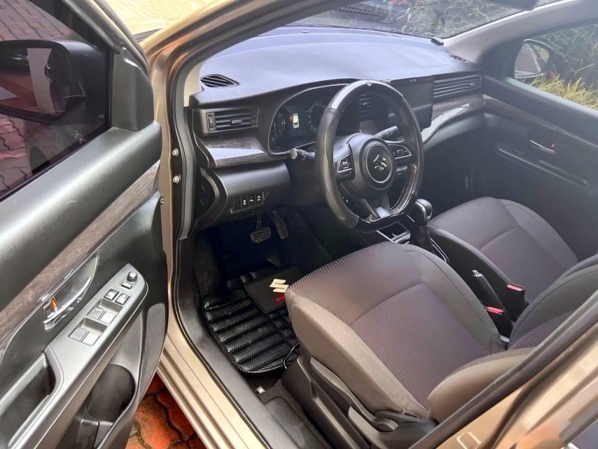 2024 SUZUKI ERTIGA GLX HYBRID AT GAS - Image 3