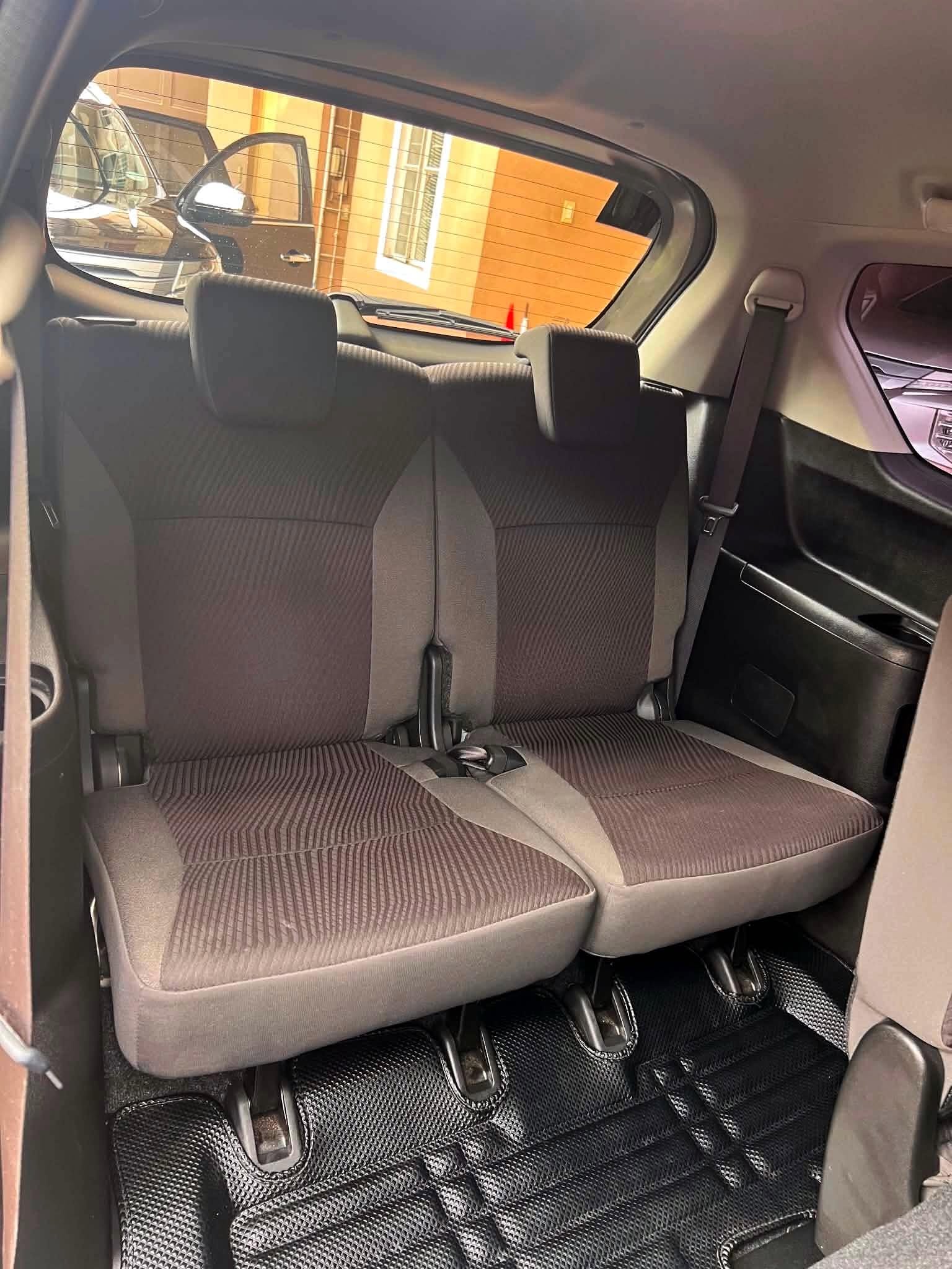 2024 SUZUKI ERTIGA GLX HYBRID AT GAS - Image 4