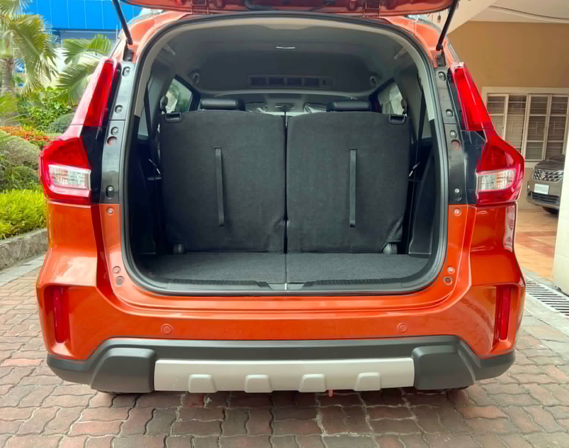2025 SUZUKI XL7 GLX HYBRID AT GAS - Image 10