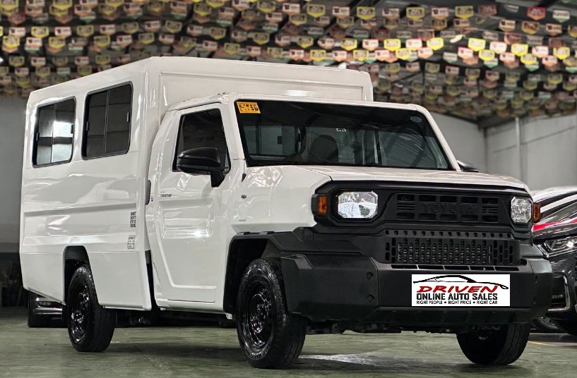 2026 TOYOTA HILUX TAMARAW 2.4 FX DUAL AC MANUAL DIESEL - Image 7