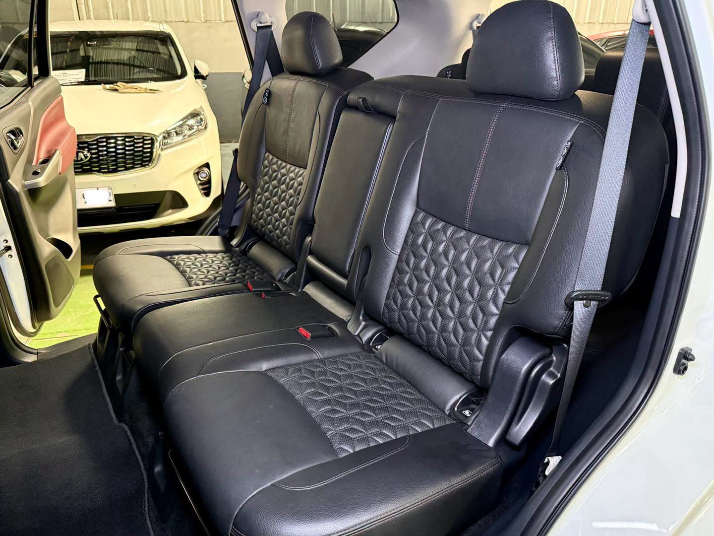 2023 NISSAN TERRA 2.5 VL 4X2 AT DIESEL - Image 6